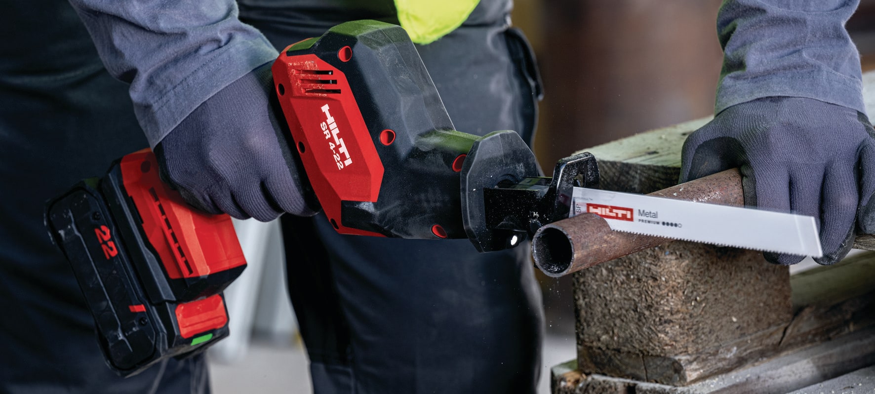 SR 4 22 One handed reciprocating saw Cordless Reciprocating Saws