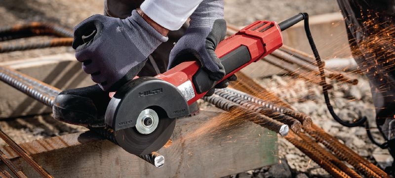 AG 125-20D angle grinder Brushless 2000W angle grinder with dead man’s switch for cutting and grinding in metal, concrete and masonry with discs up to 125mm Applications 1